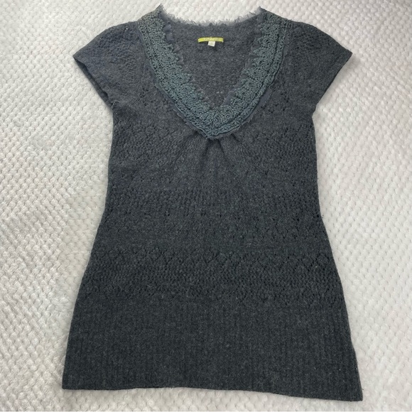 Gianni Bini Wool Angora Cashmere Blend Short Sleeve Embroidery Gray Swea… - Picture 1 of 15